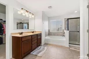 436 W Amberside Dr, Elgin, IL 60124 - Photo 16