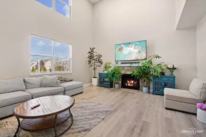 436 W Amberside Drive, Elgin, IL 60124 - Photo 6