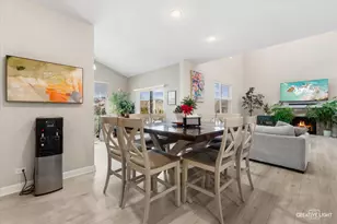 436 W Amberside Dr, Elgin, IL 60124 - Photo 10