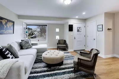 1120 N Haddow Avenue, Arlington Heights, IL 60004 - Photo 4