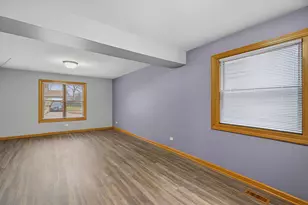 105 Red Cedar Dr, Streamwood, IL 60107 - Photo 12