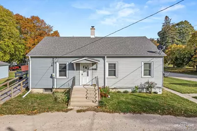 2 N Van Buren Street, Newark, IL 60541 - Photo 1