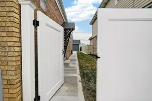 5819 S Newcastle Ave, Chicago, IL 60638 - Photo 32