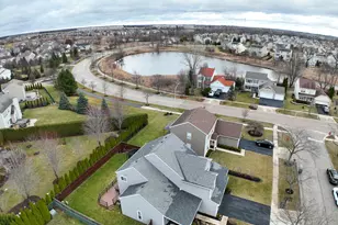 2953 Deerpath Ct, Carpentersville, IL 60110 - Photo 4