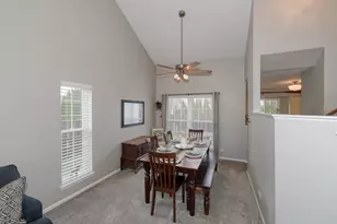 2953 Deerpath Ct, Carpentersville, IL 60110 - Photo 16