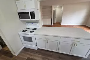 1804 Ave K, Sterling, IL 61081 - Photo 8