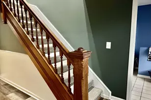 529 Christie St, Ottawa, IL 61350 - Photo 8