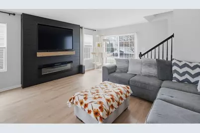 [Address not provided], Crest Hill, IL 60403 - Photo 6