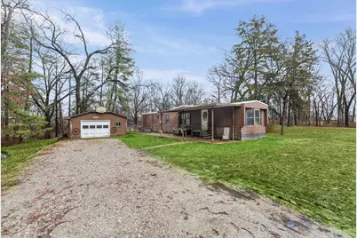 1837 Lackey Lane, Centralia, IL 62801 - Photo 4
