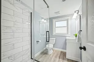 6825 Meadow Crest Dr, Downers Grove, IL 60516 - Photo 18