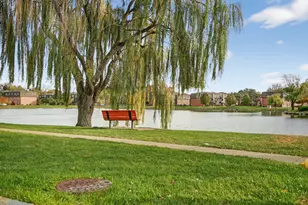 9448 Bay Colony Dr, Des Plaines, IL 60016 - Photo 16