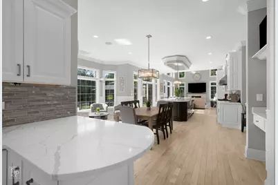 6270 S Garfield Avenue, Burr Ridge, IL 60527 - Photo 28