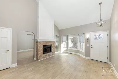 3027 Brossman Street, Naperville, IL 60564 - Photo 4