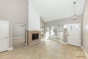 3027 Brossman St, Naperville, IL 60564 - Photo 4