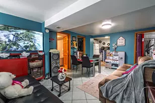 5239 S Troy St, Chicago, IL 60632 - Photo 4