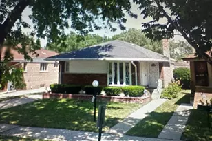 203 Rice Ave, Bellwood, IL 60104 - Photo 1