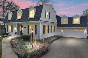 14 Timber Ln, Northbrook, IL 60062 - Photo 2