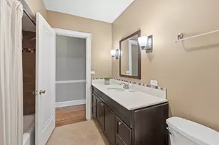 14 Timber Ln, Northbrook, IL 60062 - Photo 26