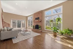 14 Timber Ln, Northbrook, IL 60062 - Photo 16
