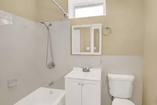 3410 W Walnut St, Chicago, IL 60624 - Photo 8