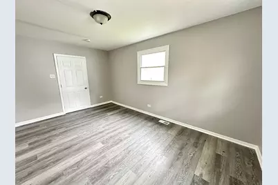 1581 Kenilworth Drive, Calumet City, IL 60409 - Photo 2