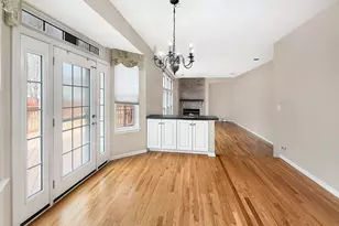 18421 W Springwood Dr, Grayslake, IL 60030 - Photo 4