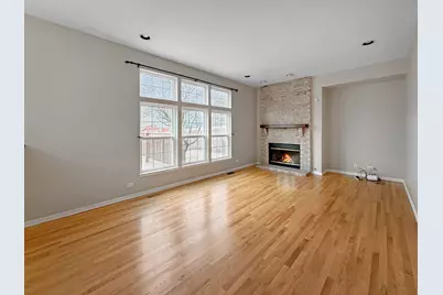 18421 W Springwood Drive, Grayslake, IL 60030 - Photo 6