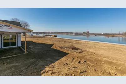 163 Skaloud Court #163, East Moline, IL 61244 - Photo 6