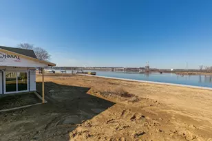 163 Skaloud Ct, East Moline, IL 61244 - Photo 6