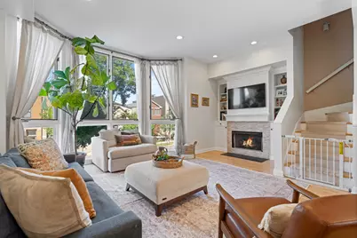 2003 N Hoyne Avenue, Chicago, IL 60647 - Photo 6