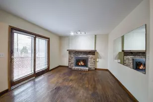 920 Zenner Ave, Aurora, IL 60505 - Photo 6