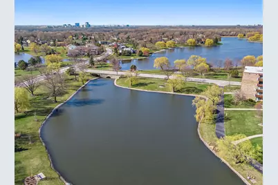 805 Leicester Road #211, Elk Grove Village, IL 60007 - Photo 18