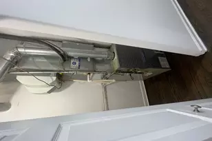 7737 S Kingston Ave, Chicago, IL 60649 - Photo 4