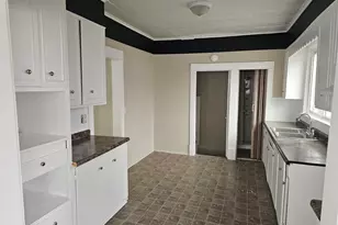 1114 25th St, Moline, IL 61265 - Photo 10