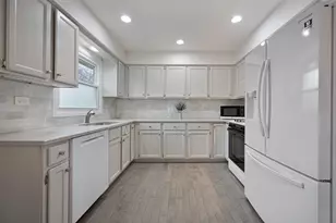 404 Woodward Ave, Geneva, IL 60134 - Photo 8