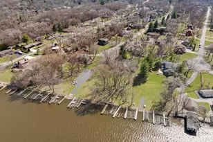 9706 Fox Shores Dr, Algonquin, IL 60102 - Photo 10