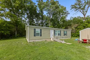 20100 Diamond Springs Rd, Shattuc, IL 62231 - Photo 2