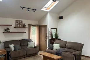 16 Robert Ave, Prospect Heights, IL 60070 - Photo 12