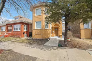 5955 S Whipple St, Chicago, IL 60629 - Photo 2