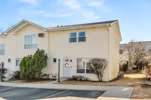 308 Peppertree Ln, Aurora, IL 60504 - Photo 1