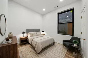 1040 W 34th Pl, Chicago, IL 60608 - Photo 12