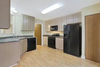 3184 Impressions Drive #3184, Lake in the Hills, IL 60156 - Photo 10