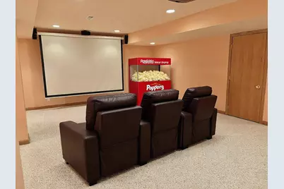 180 Clover Chase Circle, Woodstock, IL 60098 - Photo 18