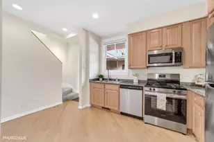 2500 N Seminary Ave, Chicago, IL 60614 - Photo 18