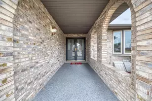 18800 Dickens Dr, Mokena, IL 60448 - Photo 4