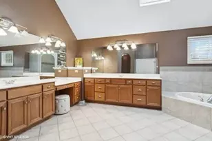 3179 Kingbird Ln, Naperville, IL 60564 - Photo 24