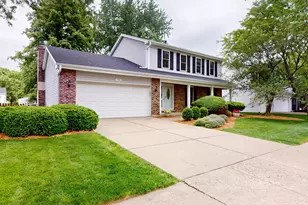 1705 Hawkins Ave, Downers Grove, IL 60516 - Photo 2