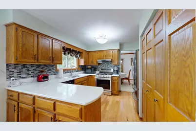 1705 Hawkins Avenue, Downers Grove, IL 60516 - Photo 14