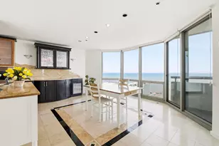 195 N Harbor Dr, Chicago, IL 60601 - Photo 8