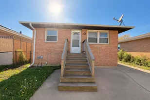 18045 Edwards Ave, Country Club Hills, IL 60478 - Photo 2